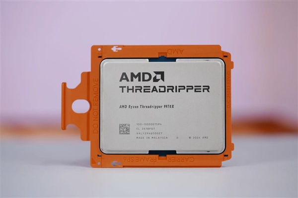 最强桌面CPU！AMD锐龙线程撕裂者9970X/9980X图赏
