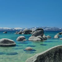 macOS Tahoe 为 Mac 添加了 15 款新屏幕保护程序