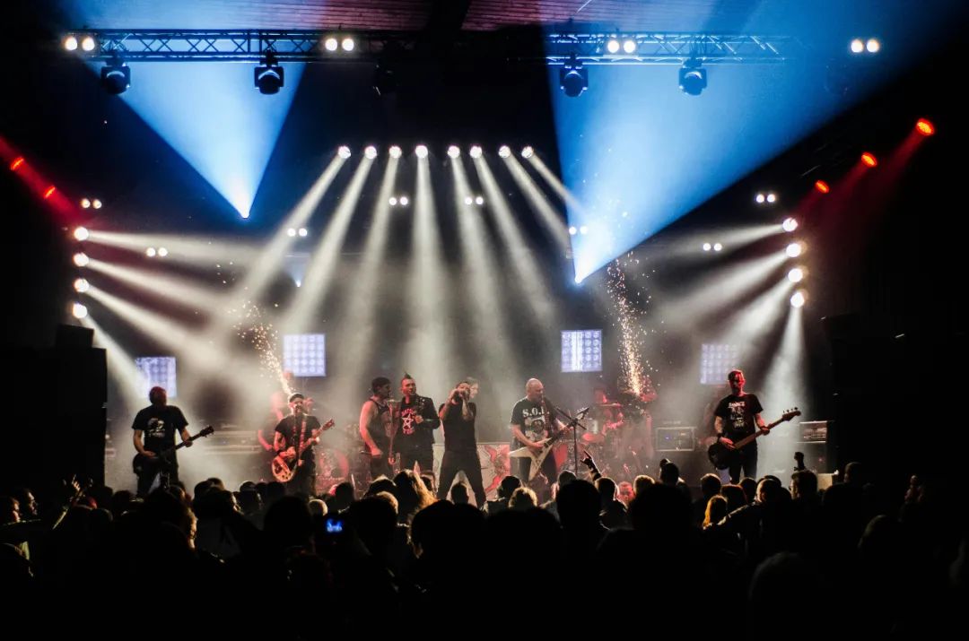 抢不到票、退不了款，演唱会的锅该不该大麦背？