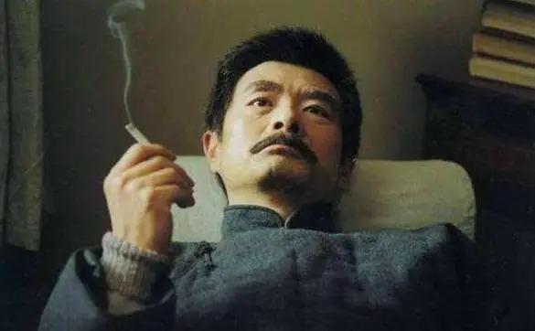 周树人到鲁迅：一个觉醒者的精神蝶变