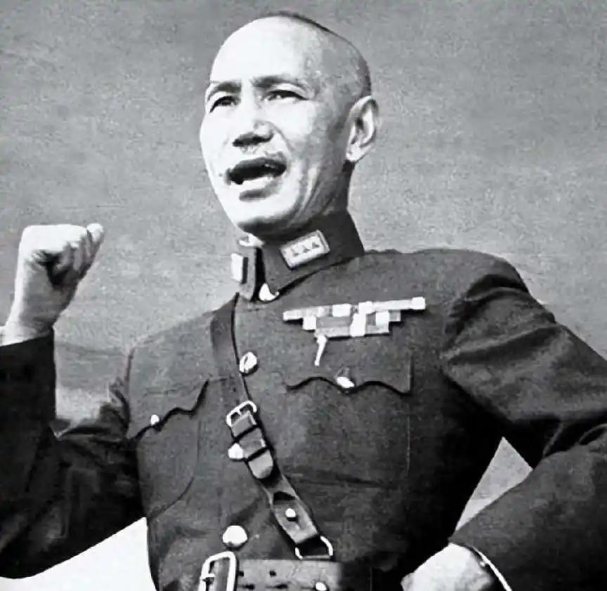 周树人到鲁迅：一个觉醒者的精神蝶变