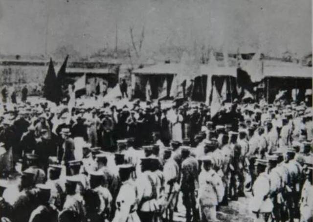 周树人到鲁迅：一个觉醒者的精神蝶变