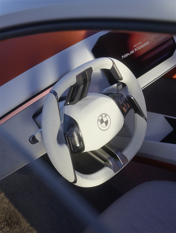 新一代宝马外观大变！新世代首款量产车iX3将于9月5日全球首发：未来宝马统一设计语言