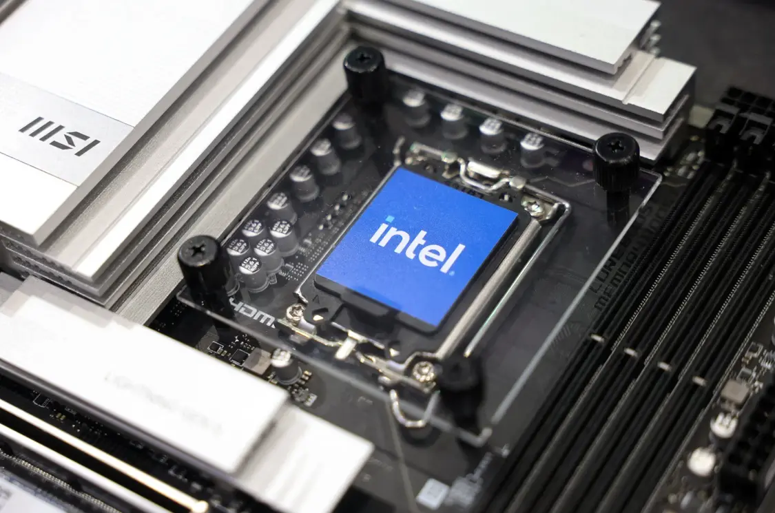 英特尔：2026年将是制造技术重要一年 14A工艺成败或见分晓