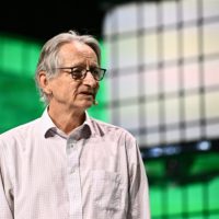 AI教父也未能预见：前女友竟用ChatGPT提分手