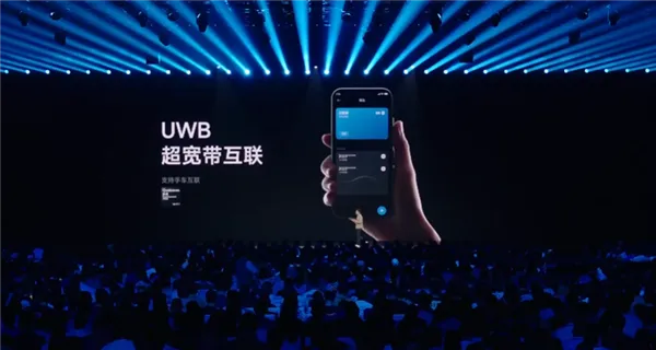 5999元起！小米17 Pro Max正式发布：首发秒享背屏 全面对标iPhone 17 Pro Max