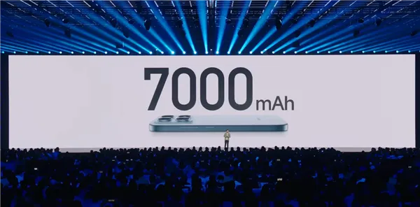 小米史上最强小尺寸全能旗舰！小米17正式发布：4499元起