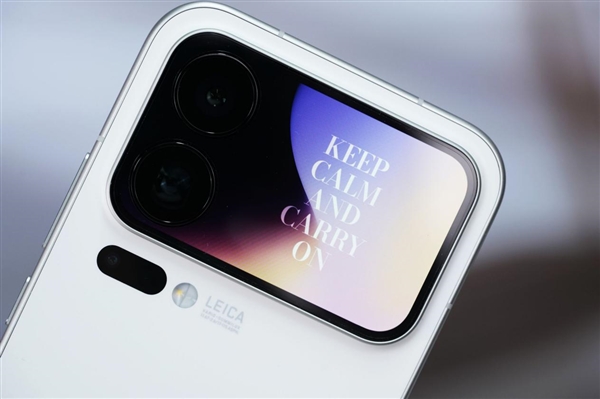 多一块屏对标iPhone 17 Pro Max！小米17 Pro Max图赏