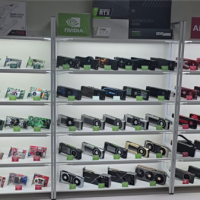 终极硬核显卡收藏家！收集初代NVIDIA/AMD到今日旗舰：见证三十年GPU风云