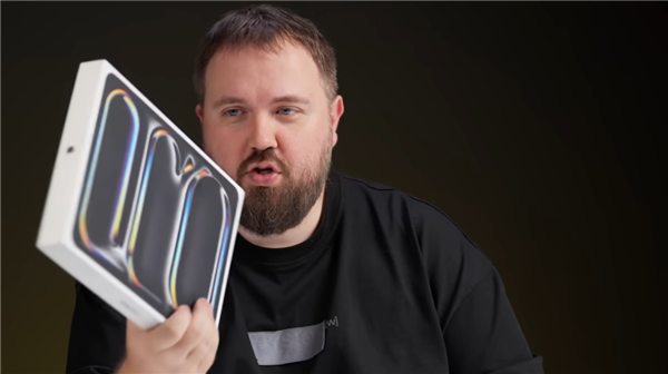 苹果最强平板！M5版iPad Pro开箱上手提前泄露：升级12GB内存 GPU性能大涨