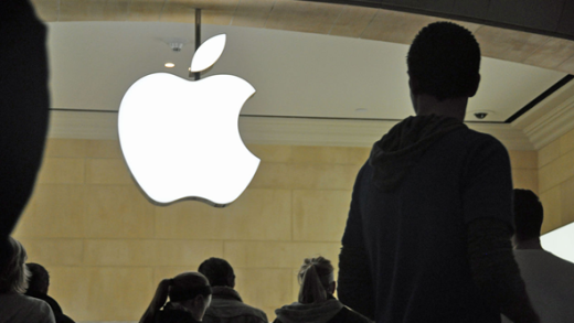 苹果前CEO发声：OpenAI成苹果AI时代劲敌 Siri显得十分滞后