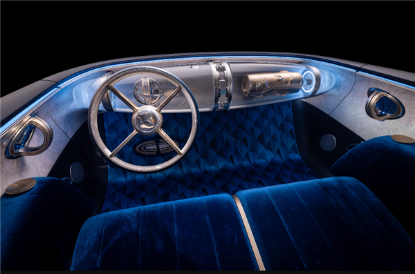 车头长过燃油V12 奔驰Vision Iconic概念车首发亮相