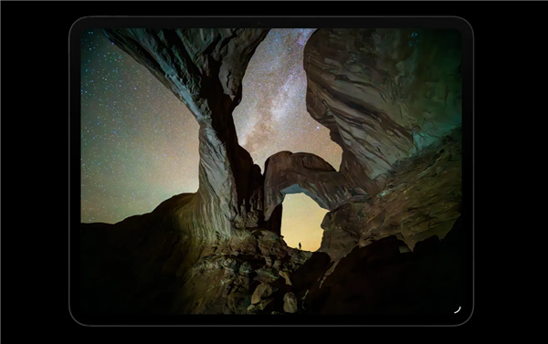 苹果史上最强平板！M5版iPad Pro发布：升级12GB内存 自研基带 8999元起