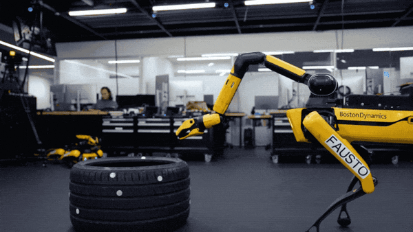 波士顿动力狗gogo回来了！五条腿