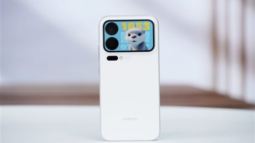 卢伟冰：小米下一代手机继续采用背屏设计