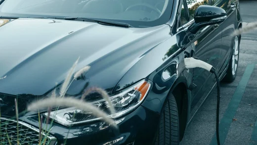 报告称插电式混合动力车污染程度几乎与汽油车相当