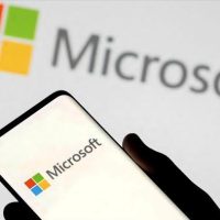 微软把翻身希望，放在了AI上