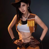 国内美女《FF7》蒂法COS！还原度之高令人惊叹