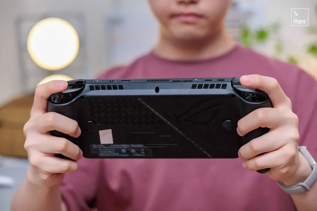 ROG XBOX 掌机 X 体验：不是真「原生」 XBOX 掌机，但已经很棒了