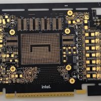 Intel发烧级二代锐炫显卡被砍：40核心、512MB堆叠缓存