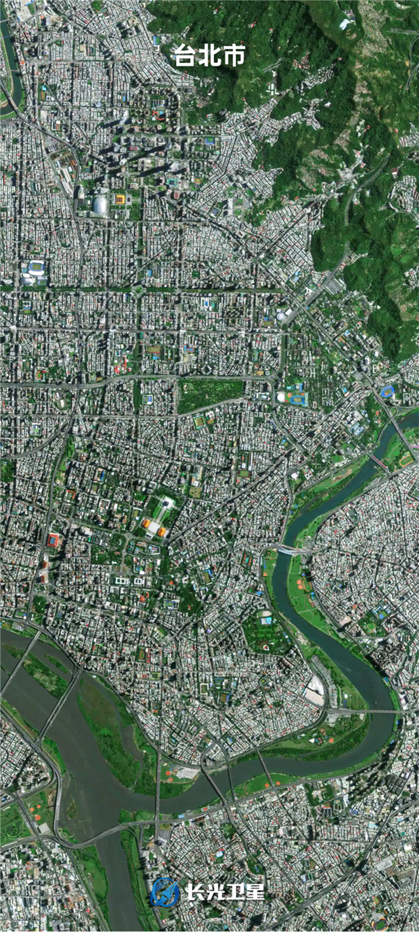 中国驻美大使馆发布台湾省新竹科学园高清卫星照：美国很紧张