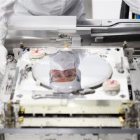 2nm工艺志在必得 日本三大EUV光刻胶巨头巨资扩产