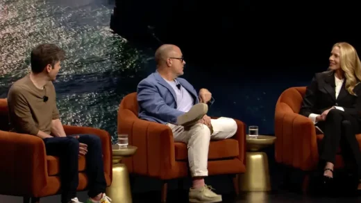 奥特曼、艾维透露OpenAI神秘AI硬件新进展：原型有了 两年内生产