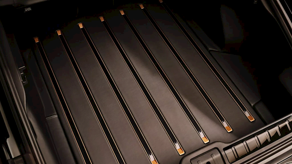 绝世孤品！保时捷发布Panamera Turbo定制版：中东富豪买下了