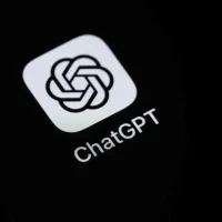 ChatGPT 三年前问世 人工智能革命由此开启