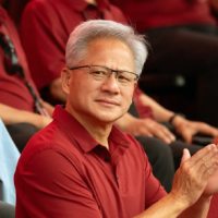 英伟达有个 “幸福的烦恼”：现金太多了