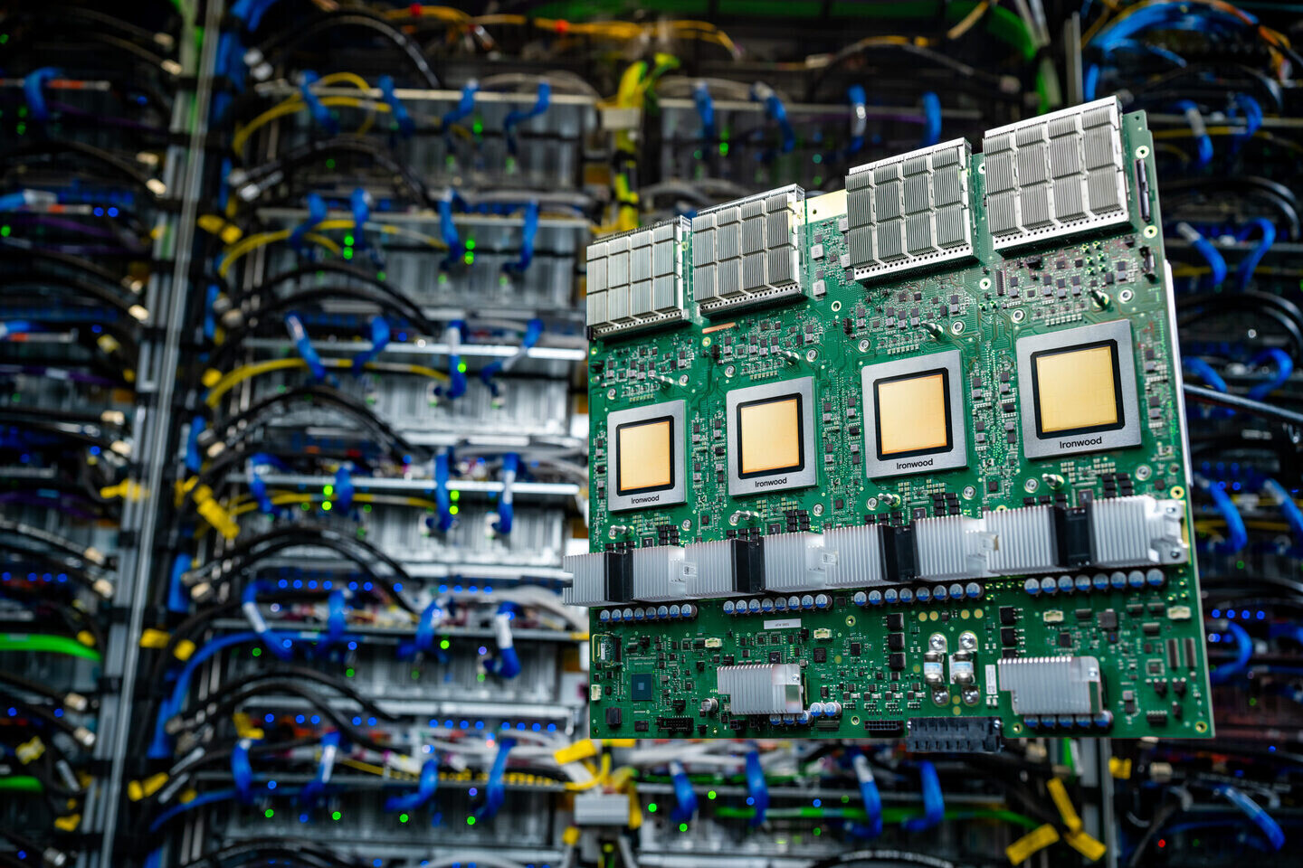 Google推出第八代TPU:TPUv8ax专注训练、TPUv8x面向推理