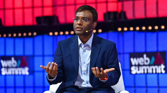 亚马逊重组AI部门:芯片、量子计算与AGI业务整合