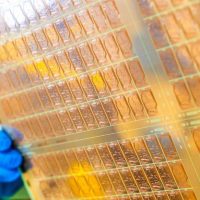 Rapidus探索玻璃基板技术 已展示原型设计