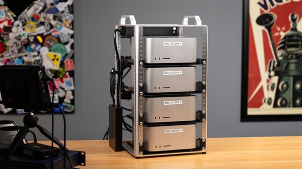 四台Mac Studio合体变身AI集群！1.5TB内存、硬件成本近30万