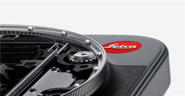 雷军称小米17 Ultra徕卡版好帅！每一个细节设计都源自徕卡相机